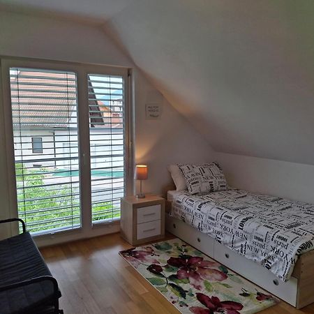 Spacious Family Home Near Bled - Modern & Cozy ราโดว์ลิตซา ภายนอก รูปภาพ