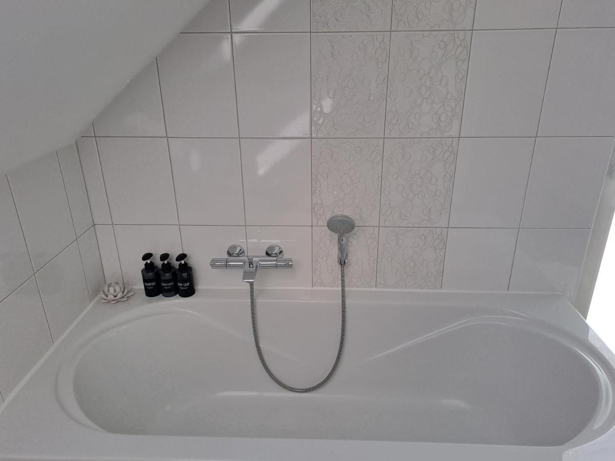 Spacious Family Home Near Bled - Modern & Cozy ราโดว์ลิตซา ภายนอก รูปภาพ