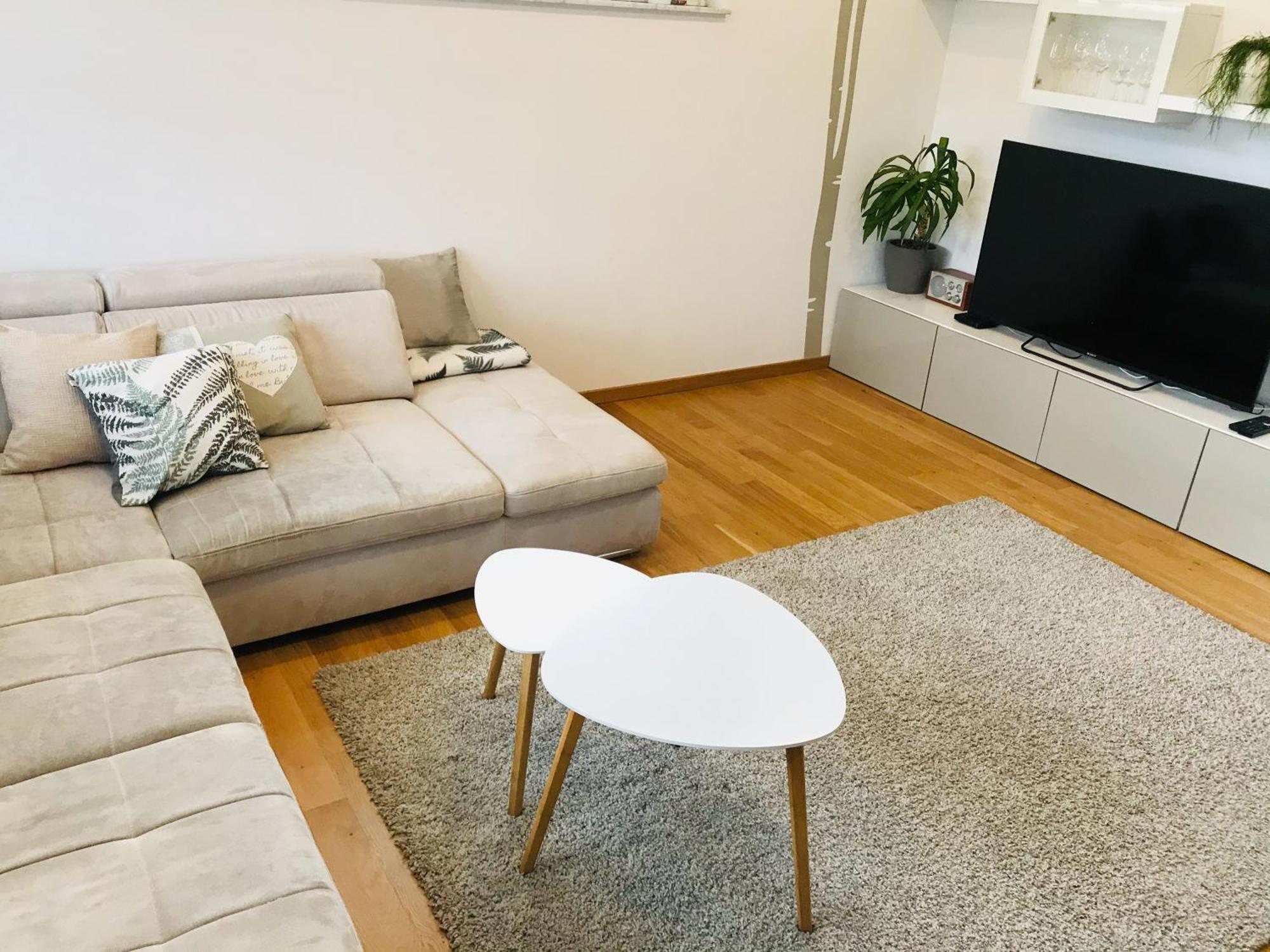 Spacious Family Home Near Bled - Modern & Cozy ราโดว์ลิตซา ภายนอก รูปภาพ