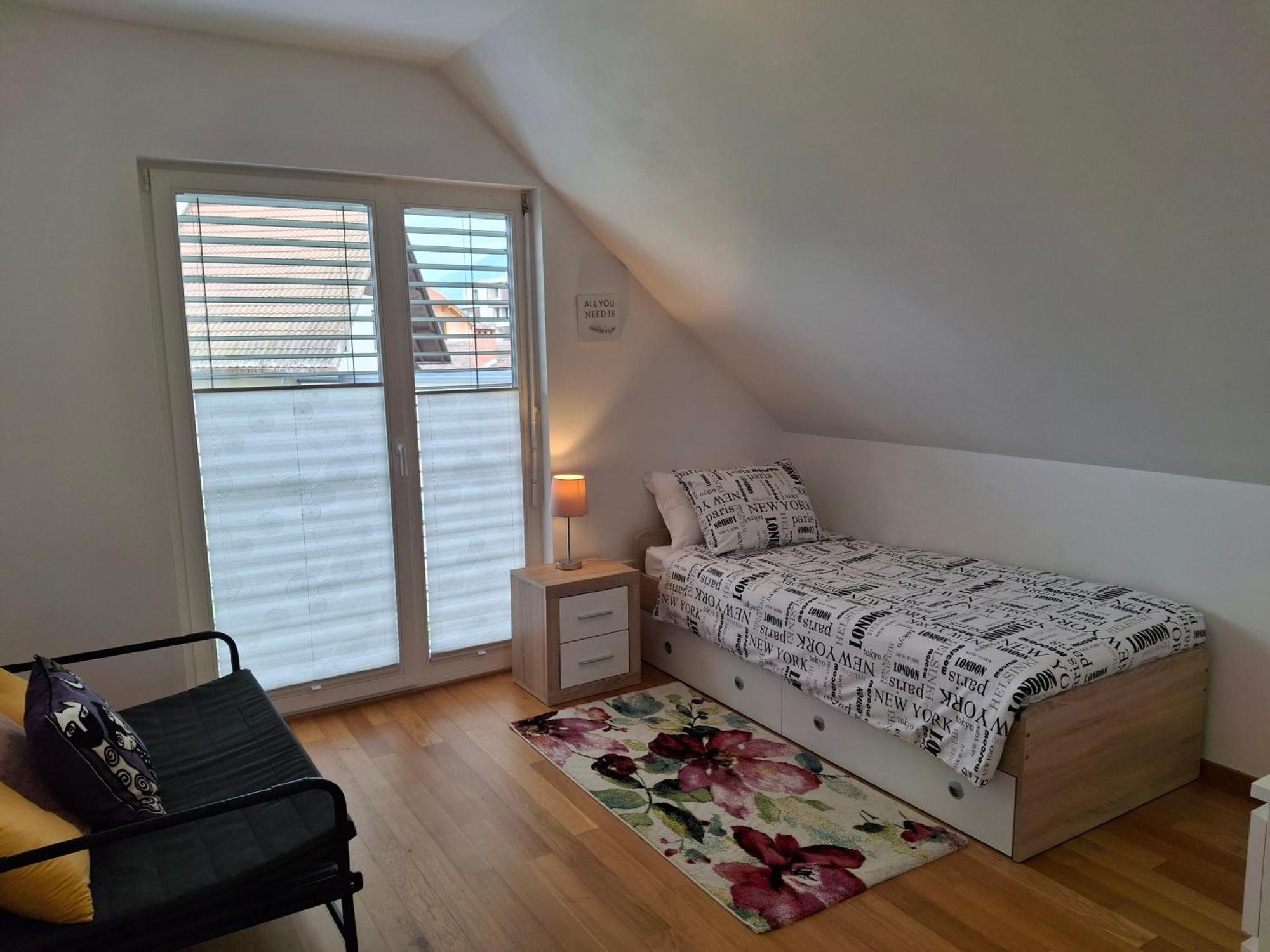 Spacious Family Home Near Bled - Modern & Cozy ราโดว์ลิตซา ภายนอก รูปภาพ