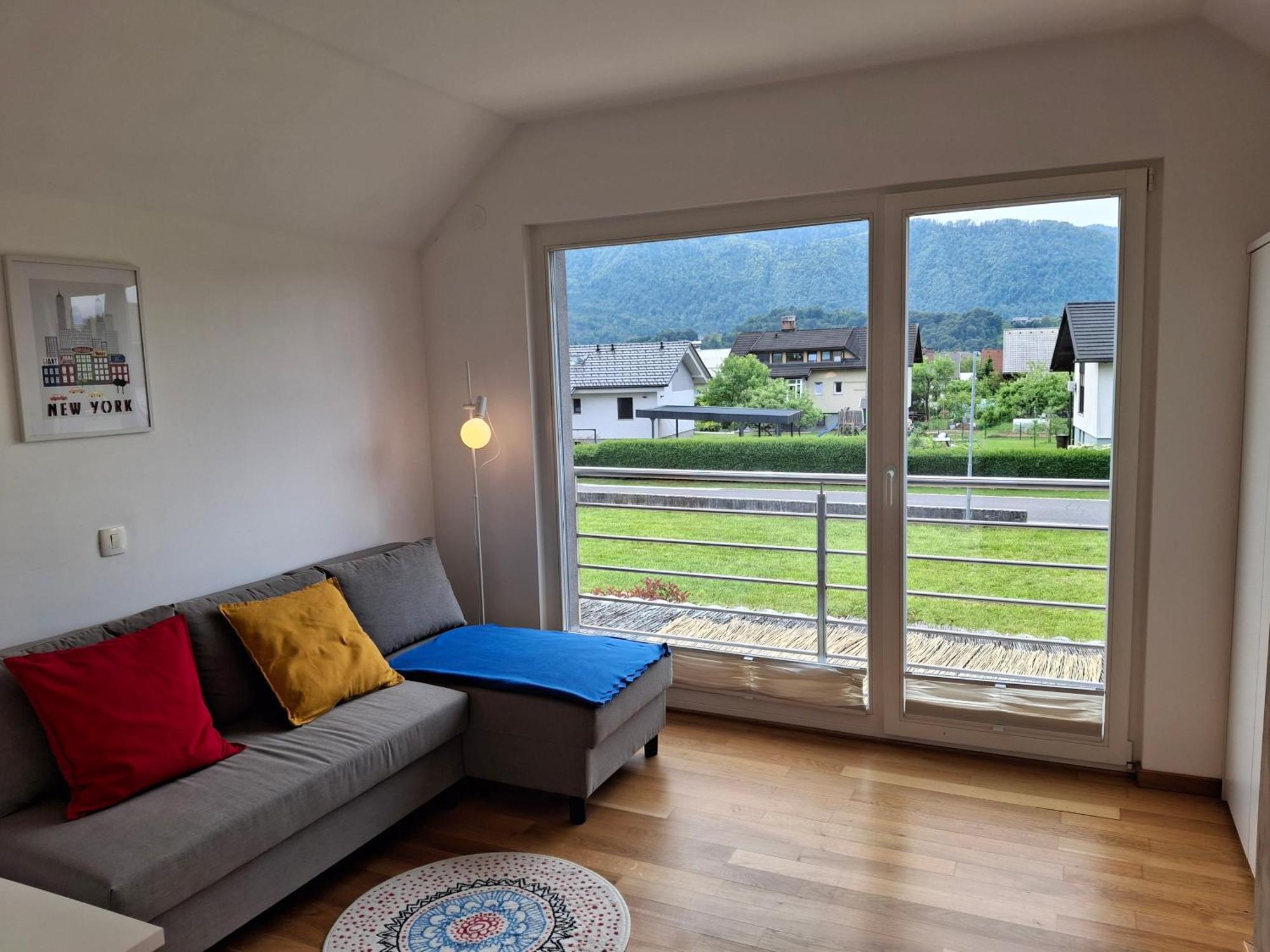 Spacious Family Home Near Bled - Modern & Cozy ราโดว์ลิตซา ภายนอก รูปภาพ