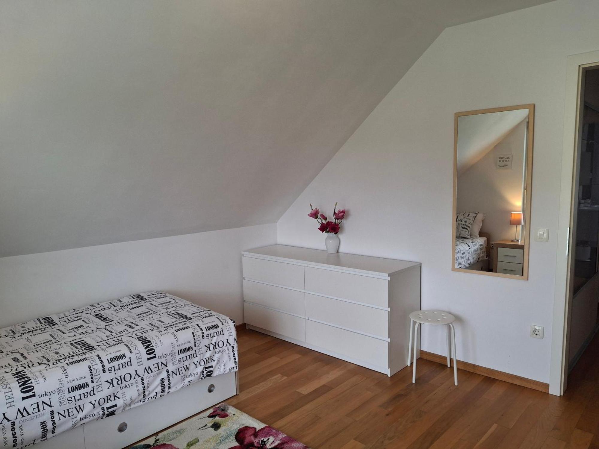 Spacious Family Home Near Bled - Modern & Cozy ราโดว์ลิตซา ภายนอก รูปภาพ