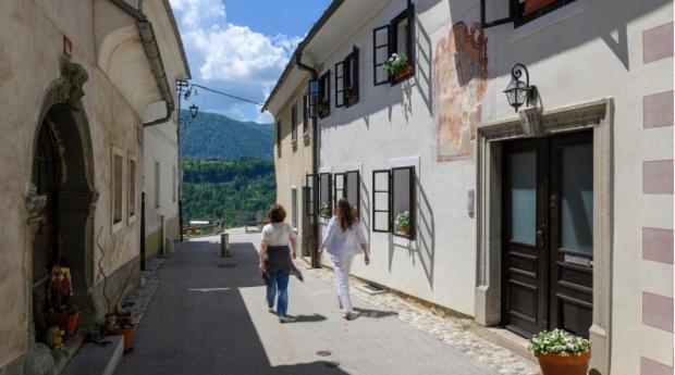 Spacious Family Home Near Bled - Modern & Cozy ราโดว์ลิตซา ภายนอก รูปภาพ