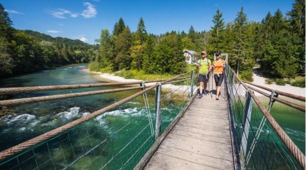 Spacious Family Home Near Bled - Modern & Cozy ราโดว์ลิตซา ภายนอก รูปภาพ